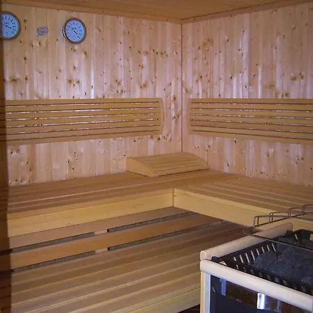 Juchhof 3*