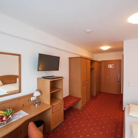 Juchhof 3* Lermoos